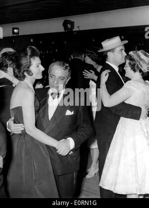 Aristotele Onassis danze con Maria Callas a una festa Foto Stock