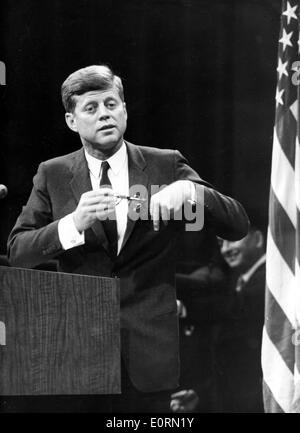 Il presidente John F. Kennedy durante la conferenza stampa