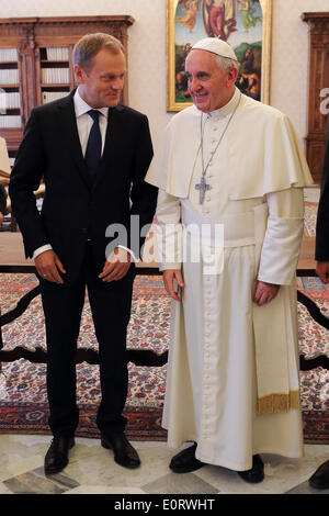 Città del Vaticano il 19 maggio 2014 Papa Francesco incontra il Primo Ministro della Repubblica di Polonia Donald Tusk Foto Stock