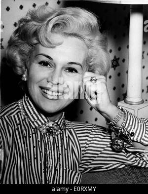 Ritratto di attrice Zsa Zsa Gabor Foto Stock