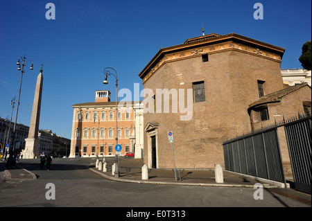 Italia, Roma, San Giovanni in Laterano, Battistero Lateranense, battistero Foto Stock