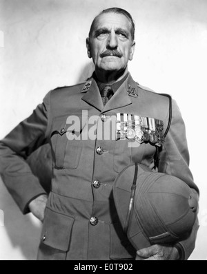 C. Aubrey Smith, sul set del film "quattro uomini e una preghiera', 1938 Foto Stock