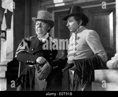 Charles Laughton e Robert Newton, sul set del film "Jamaica Inn', 1939 Foto Stock