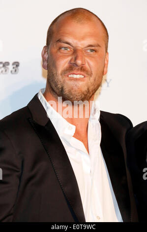 Cannes, Francia. 18 Maggio, 2014. Patrick Hughes frequentando il 'Le parti soggette a usura 3' party durante la 67th festival di pellicola di Cannes il 18 maggio 2014/picture alliance © dpa picture alliance/Alamy Live News Foto Stock