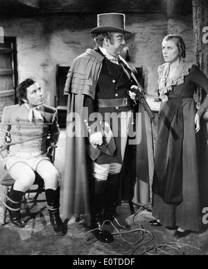 Robert Newton, Charles Laughton e Marie Ney, sul set del film "Jamaica Inn', 1939 Foto Stock