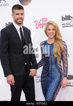 Las Vegas, California, Stati Uniti d'America. 18 Maggio, 2014. Shakira e Gerard Pique arriva per il Billboard Music Awards 2014 a MGM Grand Arena. © Lisa O'Connor/ZUMAPRESS.com/Alamy Live News Foto Stock