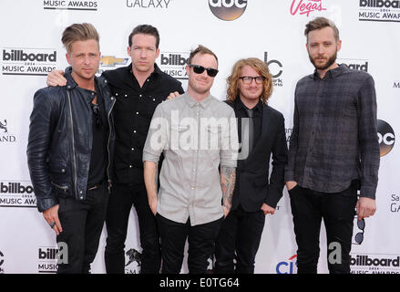 Las Vegas, California, Stati Uniti d'America. 18 Maggio, 2014. OneRepublic arriva per il Billboard Music Awards 2014 a MGM Grand Arena. © Lisa O'Connor/ZUMAPRESS.com/Alamy Live News Foto Stock