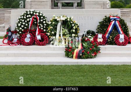 Cassino, Italia. Il 19 maggio 2014. Il settantesimo anniversario della fine delle battaglie di Cassino , Commonwealth War Cemetery, Cassino, Italia. 5/19/14 Credit: stephen Bisgrove/Alamy Live News Foto Stock