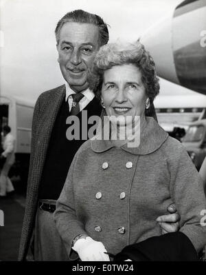 Walt Disney in viaggio con sua moglie Lillian limiti Foto Stock
