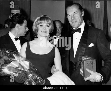 Attori Rex Harrison e Rachel Roberts ad una festa Foto Stock