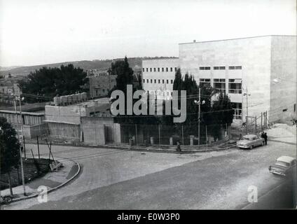 Mar 03, 1961 - i preparativi per la prova di Eichmann.: su Aprile 11th, 1961, a Gerusalemme il processo contro Adolf Eichmann, la ex SS leader e l'uomo '"responsabile per la risoluzione del problema degli ebrei", sarà aperto. La nostra immagine mostra il ''Casa del Popolo è'' a Gerusalemme dove il processo si terrà. Foto Stock