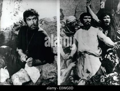 Sett. 09, 1962 - ''Barabba" a Monaco di Baviera Anthony Quinn è di giocare il ruolo di Barabba nel film con lo stesso titolo. Dopo il produttore Dino De Laurentis aveva finito il quadro che egli vide il dipinto del pittore francese Charles-Louis Muller e ha scoperto che la maschera di attore principale è molto simile alla faccia del dipinto che mostra anche Barabba. Oltre a Anthony Quinn ci sono la riproduzione di Silvana Mangano, Vittirio Gassmann, Jack Palance, e altre star internazionali. Il film è stato fatto secondo il libro ''Barabba" dall'autore svedese Par Lagerkvist che ha ricevuto il Premio Nobel-premio per esso. Foto Stock