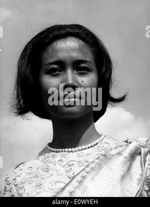 La Principessa Cambogia Norodom Bopha Devi all'aeroporto Le Bourget Foto Stock