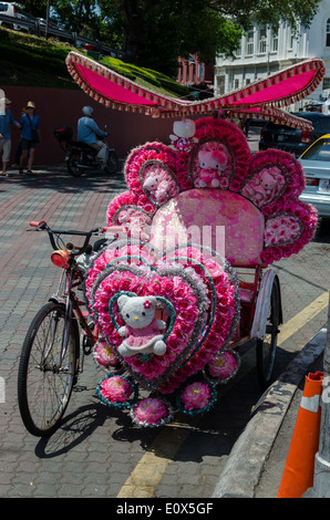 Una rosa altamente decorato riscio' nella città malese di Malacca Foto Stock