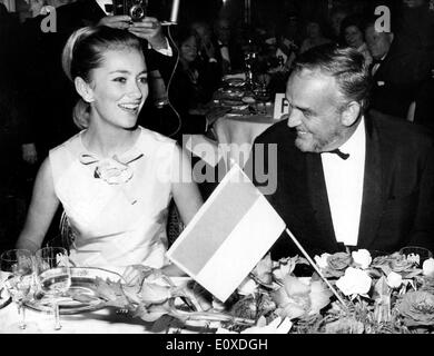 Il principe Ranieri e la Regina Paola chiacchierando al Romeo e Giulietta Danza Foto Stock