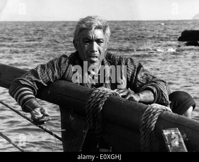 Attore Anthony Quinn in una scena del film "Rover" Foto Stock