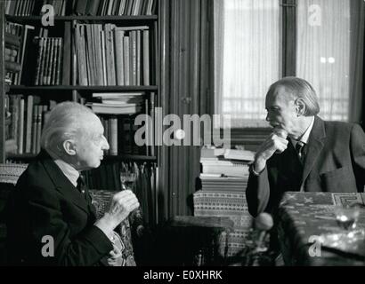 Gen 01, 1967 - Stokowski in Ungheria. Budapest: famosa in tutto il mondo polacco nato conduttore americano Leopold Stokowski , a sinistra, ha visitato il compositore ungherese Zoltan Kodaly a sua casa qui ieri. Foto Stock