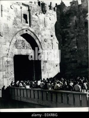 Agosto 08, 1967 - Porta di Damasco, Gerusalemme: Foto Mostra la nuova vista di Damasco Gate, più bello e più di una elaborata di Gerusalemme la città vecchia di parete. Foto Stock