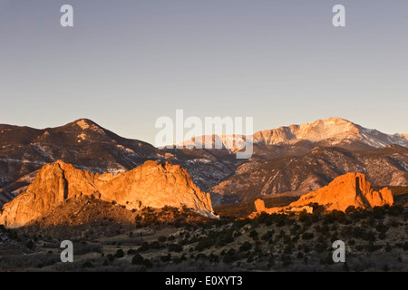 Giardino degli dèi e Pikes Peak (14,110 ft.), Colorado Springs, Colorado, STATI UNITI D'AMERICA Foto Stock