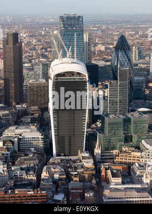 Europa, Regno Unito, Inghilterra, Londra, Cityscape walkie talkie verticale Foto Stock