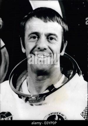 Gen 01, 1971 - astronauta Apollo 14. Alan Shepard - Apollo Comandante: mostra fotografica di Apollo 14 Comandante Alan Shepard, mostrato con l'Apollo 14 emblema. Il lancio è previsto per domenica 31 gennaio. Foto Stock