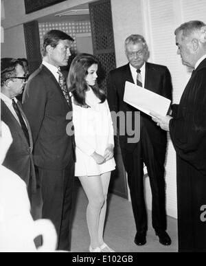 Ann-Margret sposi Roger Smith a Las Vegas Foto Stock