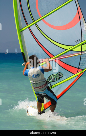 Windsurf, l' Isola di Rodi, Ialyssos Rhodes, East Coast, Grecia Foto Stock