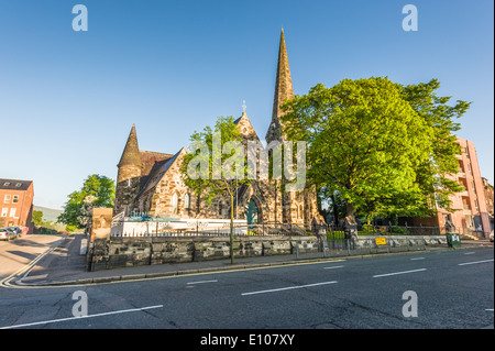 L'ex Duncairn Chiesa Presbiteriana in Antrim Road è stata trasformata in un centro per le arti, la cultura e il patrimonio culturale. Foto Stock