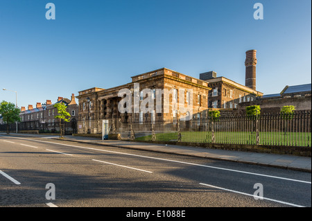 La facciata dell'ora in disuso Crumlin Road prigione, Belfast. Foto Stock