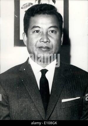 Mar 03, 1970 - Cambogia 'state Chief ESTROMESSO'': il Presidente Nguyen Van Thieu del Vietnam del Sud è stato consegnato un messaggio che oggi quotate Radio Phnom Penh come dice il Royal cambogiano di consiglio e l'Assemblea Nazionale cambogiana ha travolto il Capo di stato di Norodom Sihanouk. Presidente Thieu ha detto ai giornalisti: ''Ho appena non ci credo ancora.'' La foto mostra il principe Norodom Sihanouk, il Capo di Stato della Cambogia. Foto Stock