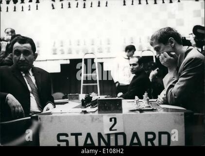 Mar 03, 1970 - Partita del secolo: Bobby Fisher, grand master da Stati Uniti d'America sta giocando sulla seconda scheda vs grand master Petrosian. Foto Stock
