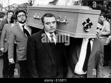 IRA degli anni 1970 €"1972 ha visto un esplosione di violenza politica in Irlanda del Nord, con un picco nel 1972, quando quasi 500 persone Foto Stock