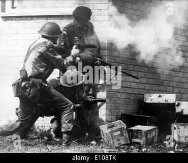 IRA degli anni 1970 1972 ha visto un esplosione di violenza politica in Irlanda del Nord, con un picco nel 1972, quando quasi 500 persone Foto Stock