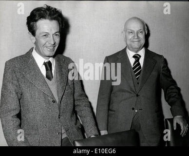 Enrico Berlinguer e Francesco De Martino Foto Stock