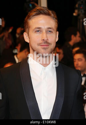 Noi Direttore Ryan Gosling arriva per la premiere del film 'Lost River' alla 67th annuale di Cannes Film Festival di Cannes, Francia, 20 maggio 2014. Il film è presentato nella sezione Un Certain Regard del festival che corre dal 14 al 25 maggio. Foto: Hubert Boesl/dpa - NESSUN SERVIZIO DI FILO Foto Stock