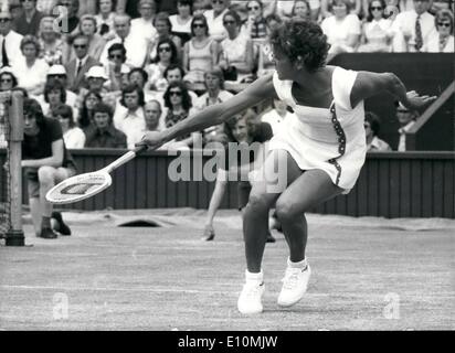 Lug. 22, 1973 - 22 luglio 1973 il tennis a Wimbledon. Evonne Goolagong batte Virginia Wade Ã¢â'¬â€oe foto mostra: Evonne G Foto Stock