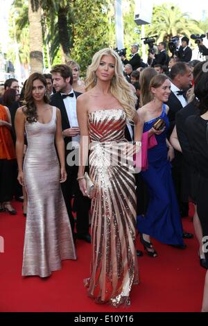 Il modello svedese Victoria Silvstedt assiste la proiezione del film "eux Jours, Une Nuit' (due giorni e una notte) durante la 67th annuale di Cannes Film Festival di Cannes, Francia, 20 maggio 2014. Il film è stato presentato nella competizione ufficiale del festival che corre dal 14 al 25 maggio. Foto: Hubert Boesl/dpa - NESSUN SERVIZIO DI FILO Foto Stock