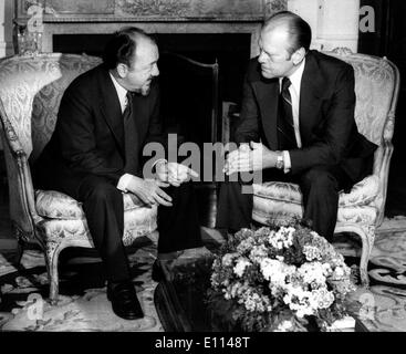 Presidente Gerald Ford con il Primo Ministro Anker Jorgensen Foto Stock