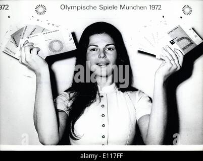 Mar 03, 1976 - Il Re di Svezia Carl Gustaf VI divenne impegnati oggi: Carl Gustaf VI, re di Svezia, divenne impegnato alla padrona di casa tedesca dei Giochi Olimpici - Estate 1972 a Monaco di Baviera, Silvia Sommerlath - (foto), oggi. Foto Stock