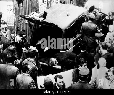 Corpo del Primo Ministro Aldo Moro trovati in auto Foto Stock