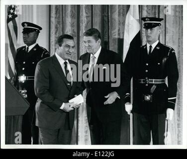 Sett. 09, 1983 - Il Presidente Mubarak: Washington D.C 9/30/83. Il presidente Reagan si incontra con il presidente Mubarak di Egypth in Oriente Foto Stock