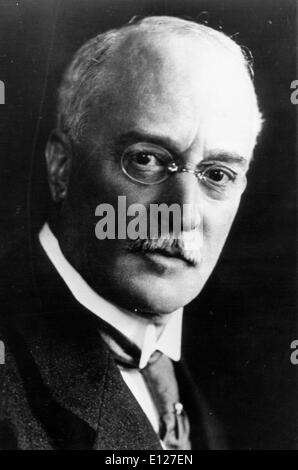 Apr 01, 2009 - Londra, Inghilterra, Regno Unito - Rudolf Christian Karl Diesel (Marzo 18, 1858 Ð ultimo visto vivo Settembre 29, 1913) è un Francese/Tedesco inventore e ingegnere meccanico, famoso per l'invenzione del motore diesel. (Credito Immagine: KEYSTONE Pictures USA/ZUMAPRESS.com) Foto Stock