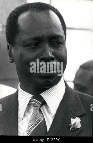 21 dicembre 2011 - Torotich Daniel Arap Moi, Vice Presidente del Kenya. Nato il 1924. Educato alla missione e scuole del governo in Kabartonjo e Kapsabet. Maestro, 1945-1957. Eletto al Consiglio legislativo, 1957. Presidente di KADU, 1960. Il Ministro per l'istruzione, 1961. Il ministro per il governo locale, 1962. Il ministro per gli affari interni, 1964. Vice Presidente 1967. Foto Stock