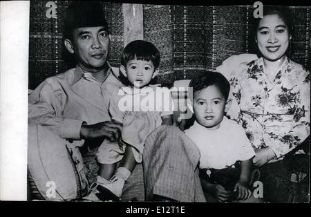 Febbraio 24, 2012 - presidente Sukarno dell Indonesia e la sua famiglia in 1969 Foto Stock