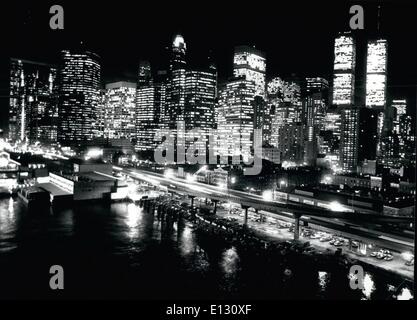 Febbraio 26, 2012 - New York di notte: la nostra filer mostra New York di notte in autunno 1987. Foto Stock