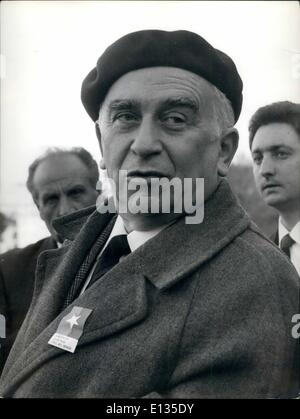 Febbraio 28, 2012 - Luigi Longo, 66 Il segretario del Partito Comunista a. Longon parla di un San Giovanni Foto Stock