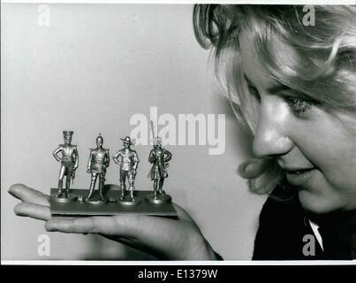 Febbraio 29, 2012 - 100 anni esercito bavarese-museo: rivestiti fino ad un ''compleanno-parade'' sono questi soldati di stagno quattro membri del magnifico brigate tedesco di tempi passati, l'esercito bavarese-museo può celebrare nell'anno 1979 è 100 compleanno. È uno dei documenti più importanti - Centro per militare-storia, in esso sono memorizzate le gesta di un magnifico brigate da tutte le parti della Germania da più di 300 anni Foto Stock