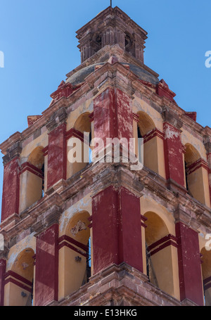 Il convento e il tempio di Santo Domingo de Guzman è stata fondata nel 1692 e si trova a Queretaro, Messico Foto Stock