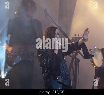 Hollywood, California, USA. 21 Maggio, 2014. LYKKE li riproduce Jimmy Kimmel Live su Mercoledì 21 Maggio, 2014, a Hollywood al El Capitan theater. Credito: David Bro/ZUMAPRESS.com/Alamy Live News Foto Stock