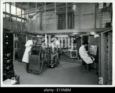 Mar 02, 2012 - Il laboratorio di Culham, vicino a Abingdon, Berkshire: sebbene le particelle neutre non possono essere accelerate direttamente è possibile produrre ad alta velocità (e altamente eccitato) neutrali mettendo in pausa gli ioni accelerati attraverso un sottile bersaglio. Questo esperimento studia la proprietà di un fascio di altamente eccitato neutrali prodotta da un film sottile di carbonio. Foto Stock